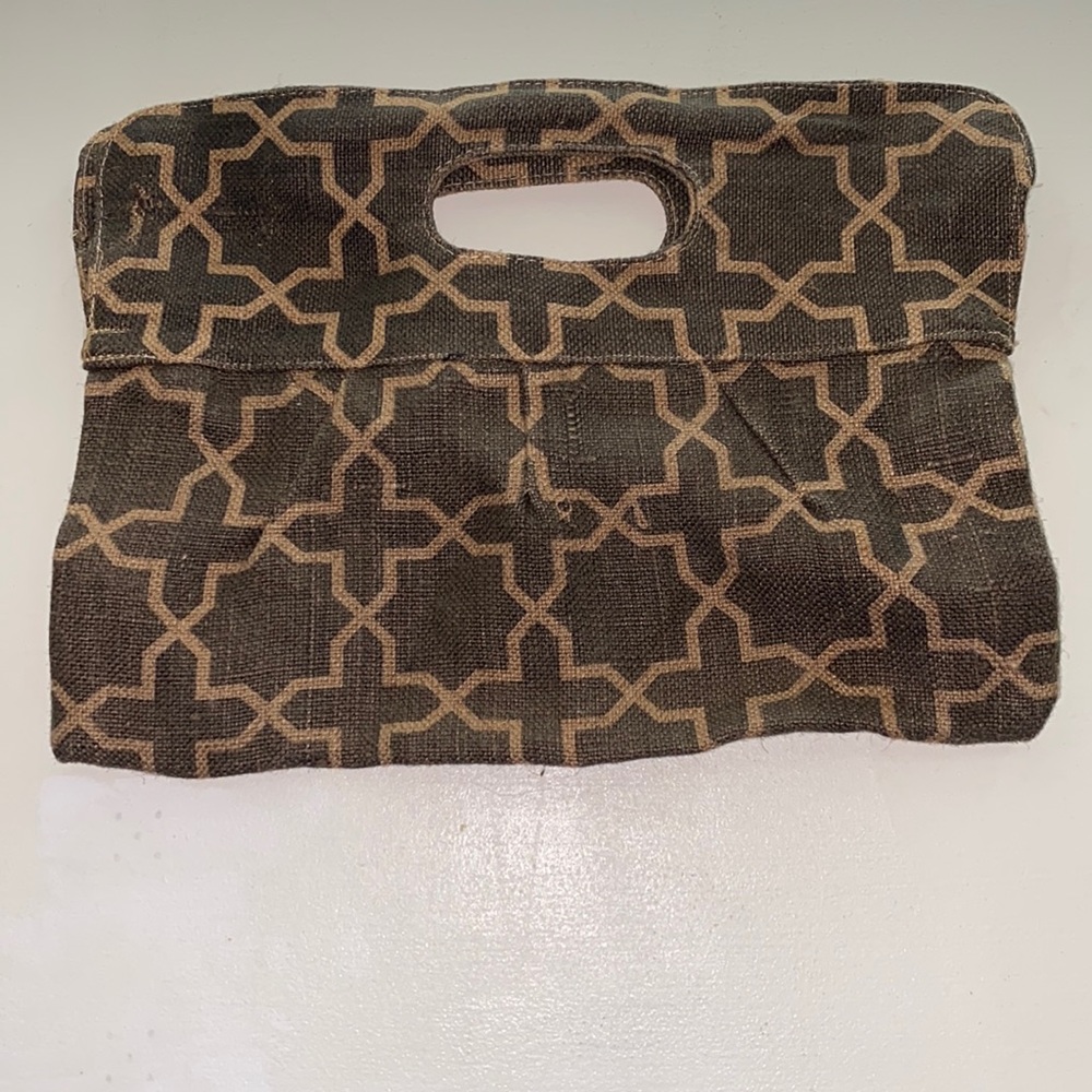 Burlap clutch